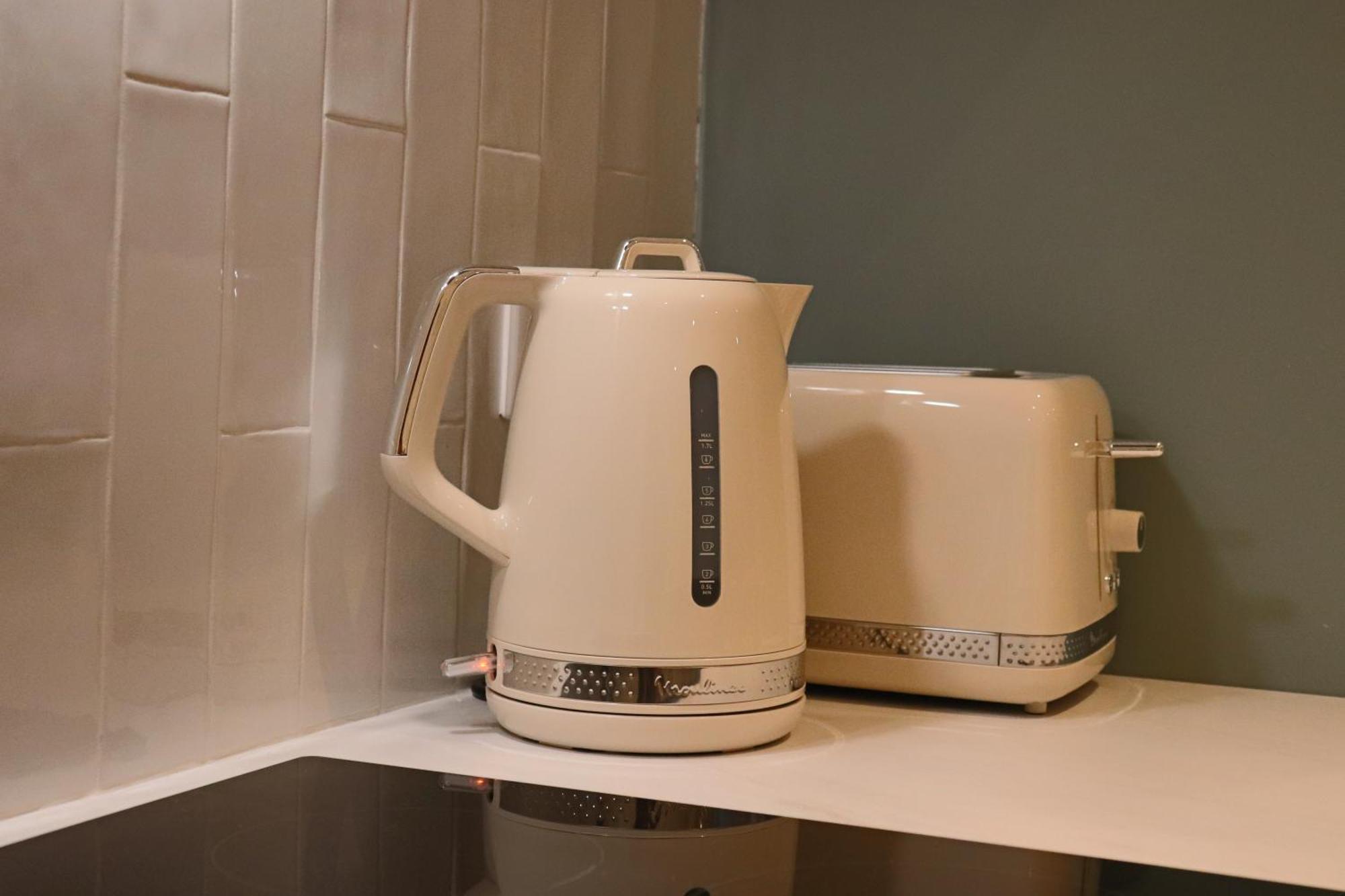 アンティーブLes Palmiersアパートメント 部屋 写真