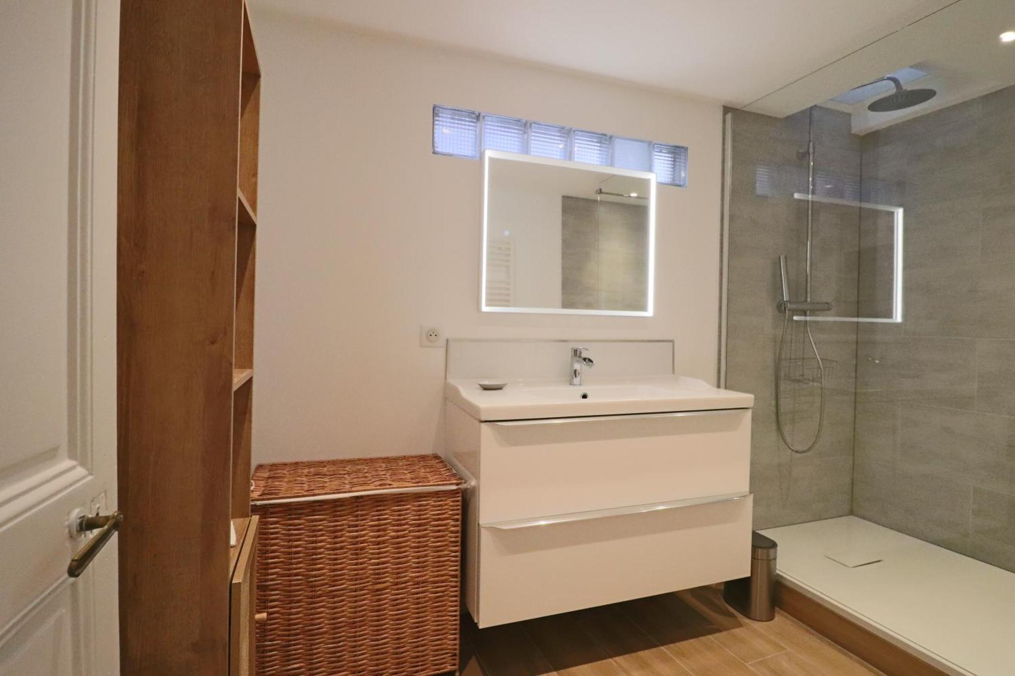 アンティーブLes Palmiersアパートメント 部屋 写真